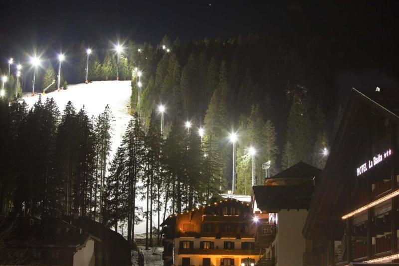 Hotel La Baita Мадонна-ди-Кампильо Экстерьер фото